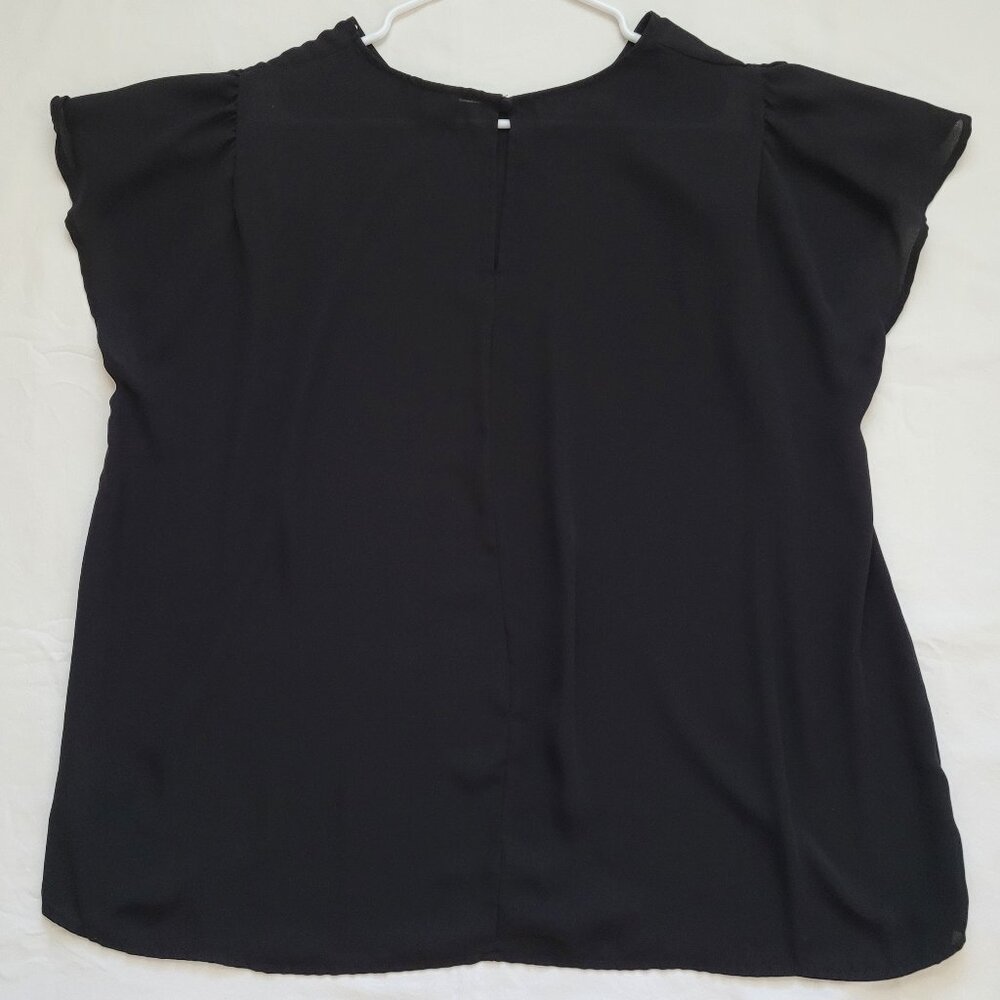 Torrid Women's Shear Black Flutter Short Sleeve Blouse Size 1 - Picture 9 of 10
